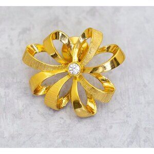Vintage Gold Tone Spiral Flower Diamond Rhinestone Ribbon Pin - CS1